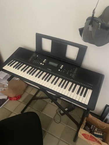 Teclado YAMAHA