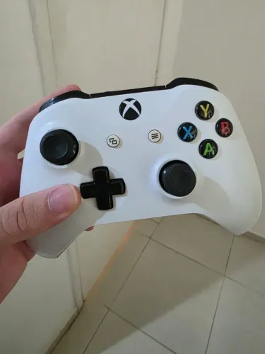 Controle Xbox One S original