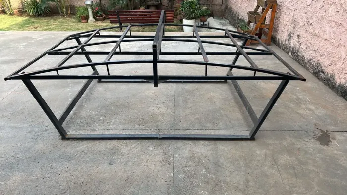 Base em ferro para mesa de futmesa