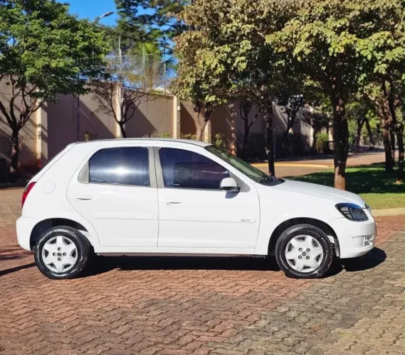 Chevrolet Celta Spirit/ LT 1.0 MPFI 8V Flexp. 5P 2015