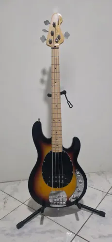 Baixo Vintage V 964 com case - Music Man