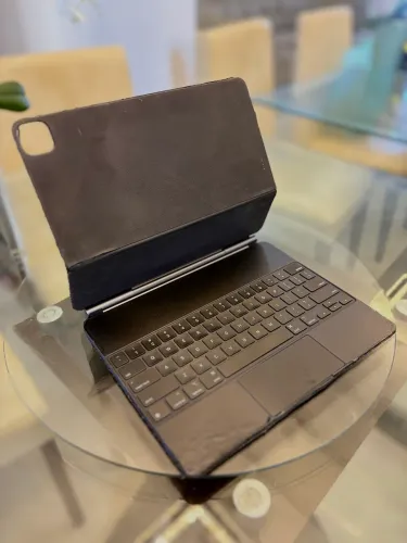Magic Keyboard 12,9? (polegadas)