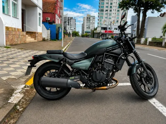 Kawasaki Eliminator SE 2025 | Único dono | 700 e poucos km | Abaixo da FIPE