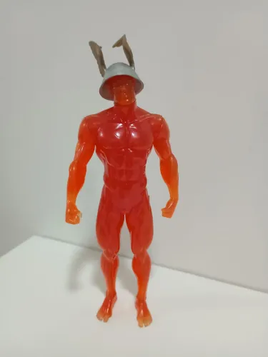 Flash da linha DC Direct Kingdom Come Series 3, inspirada na arte de Alex Ross.