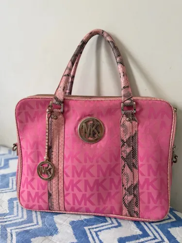 Linda Bolsa MK original 180,00