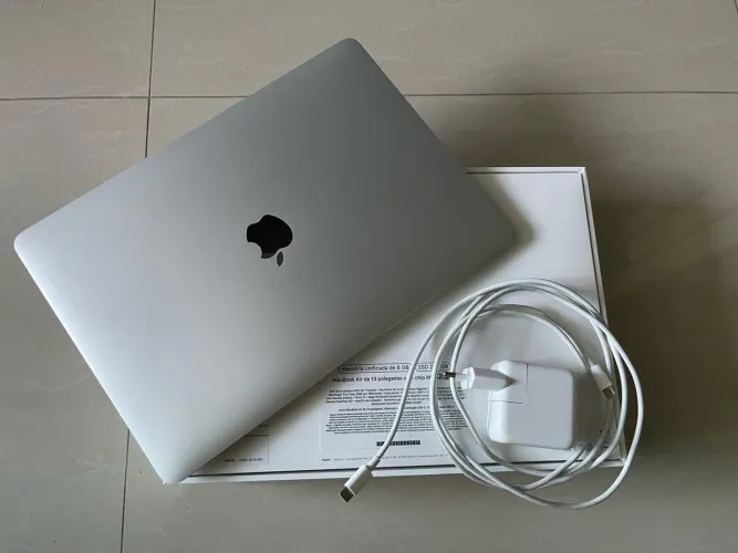 Apple MacBook Air M1 8GB RAM 256GB SSD