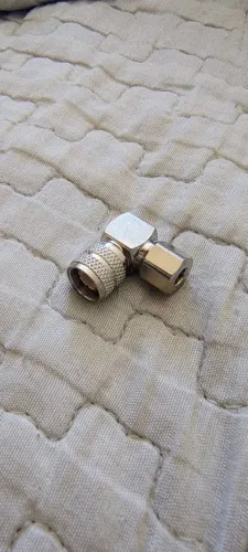 Kit 20 unidades Adaptador Coaxial 90 Graus da marca KLC