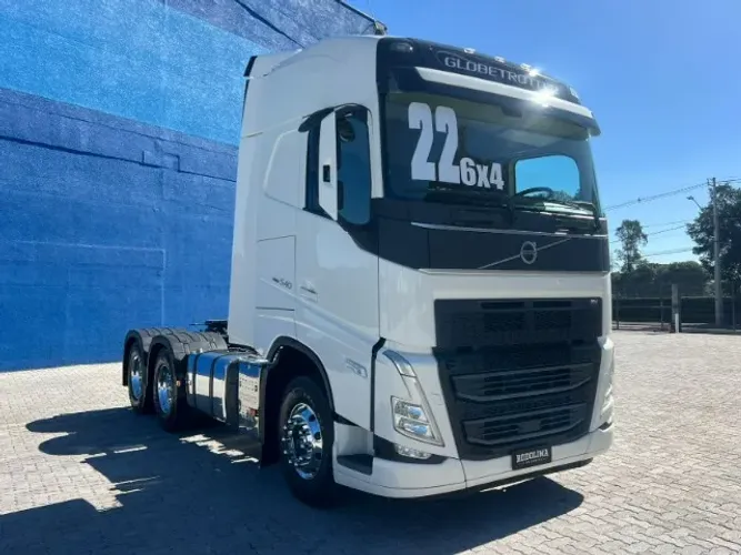 Caminhão Volvo FH 540 6x4 ano 2022 Susp. Mola e Pacote Sc
