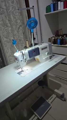 Máquina Reta Industrial Singer Direct Drive - Estado de Nova