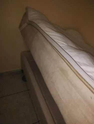 Vendo cama box baú com até capa