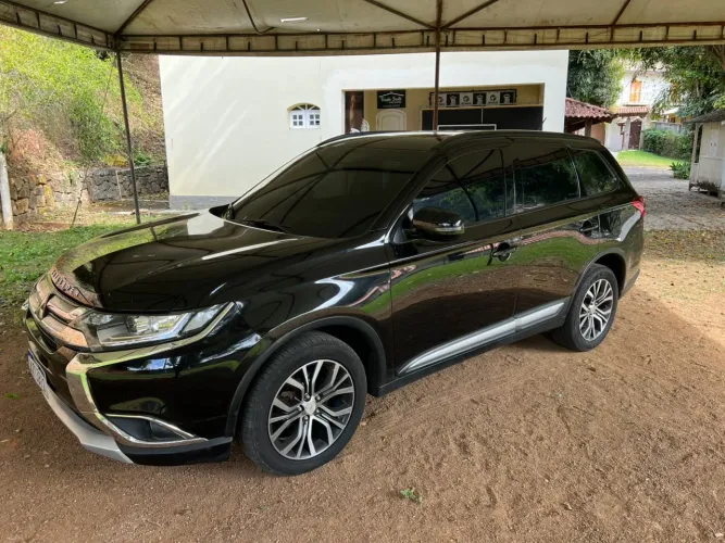 Mitsubishi Outlander 2.0 16V 160cv Aut. 2016