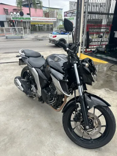Fazer 250