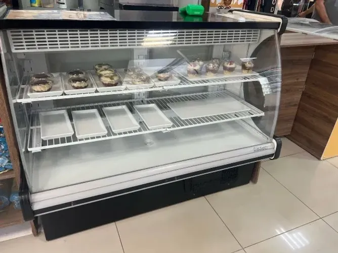 Vitrine Refrigerada Gelopar