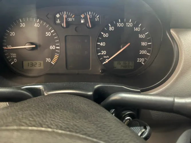 Volkswagen Gol Geração III 1.8 MI 8V Gasolina Mec. 4P 2000