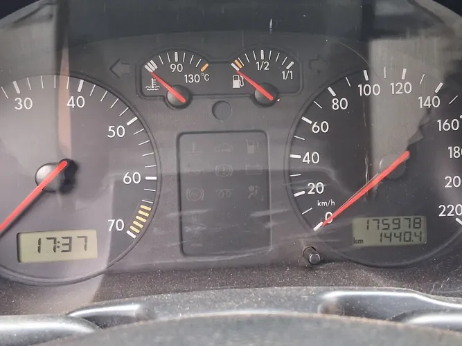 Volkswagen Parati 1.6 MI/ 1.6 MI City (álcool) 2000
