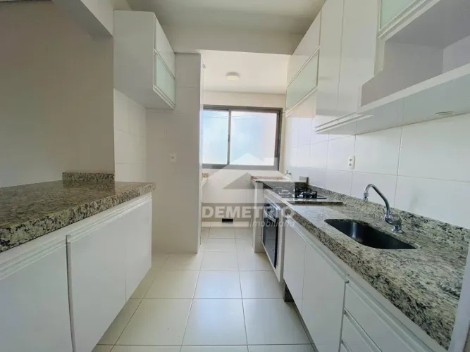 Apartamento com 2 dormitórios à venda, 69 m² por R$ 520.000,00 - Vila Paraíba - Guaratingu