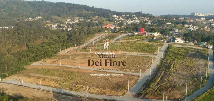 Terreno 360m² no loteamento Monte Dei Fiore, Archimedes Naspolini, Criciúma/SC
