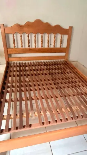 Cama de Madeira Cerejeira maciça