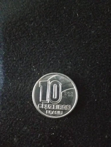 Moeda Antiga de 10 Cruzeiros