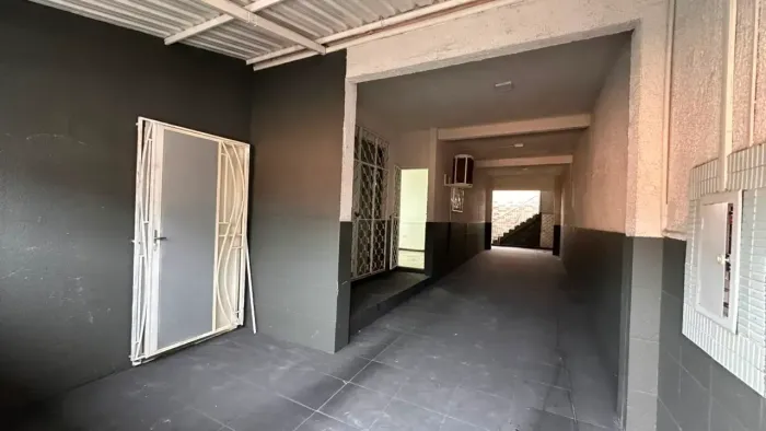 PARQUE 10, CASA COM 3 SUÍTES, TODA COM MODULADOS, FINANCIA