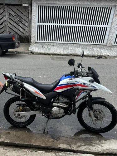 Xre 300 rally capitão América