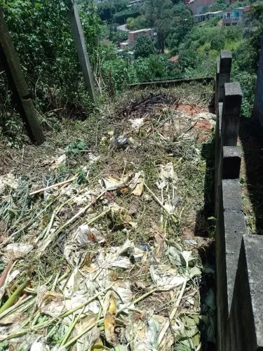 Terreno de 5 metros de largura por 30 metros de comprimento