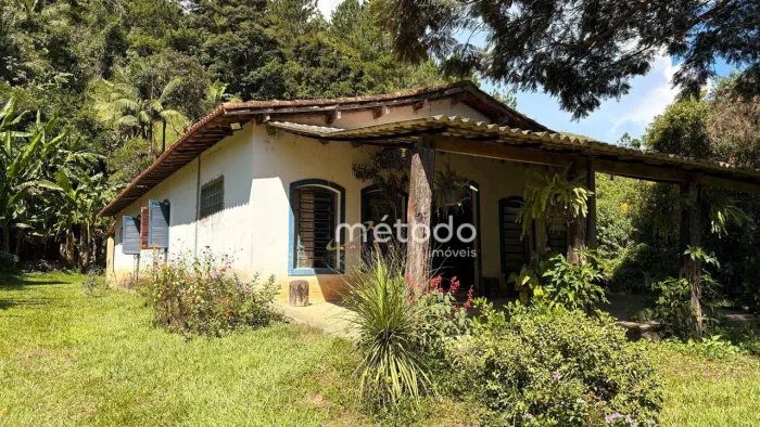 Chácara com 3 quartos à venda, 2446 m² por R$ 900.000 - Bairro Centro - Guararema/SP