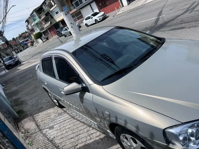 Chevrolet Astra 2.0 8V/ CD 2.0 8V Hatchback 5P MEC 2004