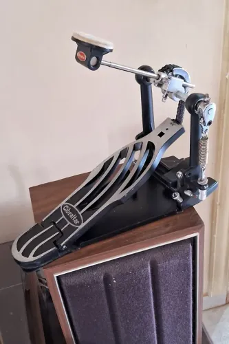Pedal de bumbo Gibraltar Avenger 6600 Top Só 550