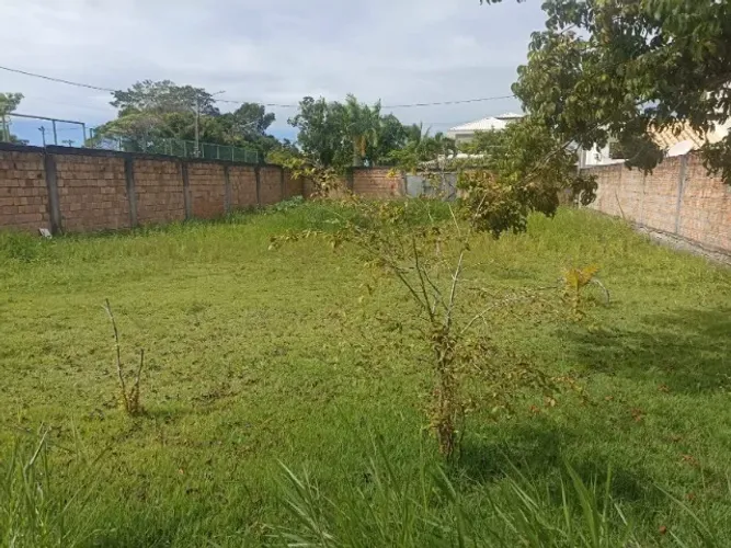 Alugo lote no Outeiro da gloria