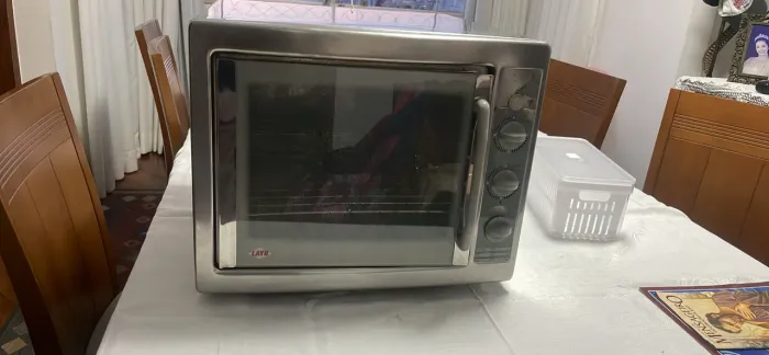Forno Elétrico Layr Luxo Classic 220V Inox ? Bem Conservado