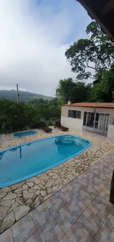 Chácara com piscina R$2.500