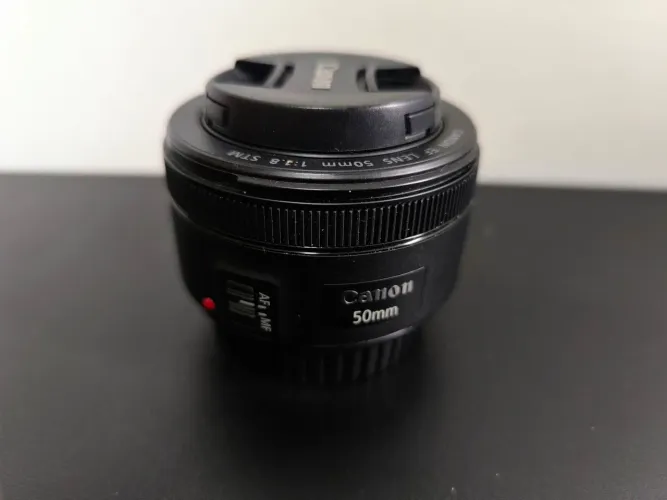 Lente Canon 50mm - EF LENS 50mm 1:1.8 STM