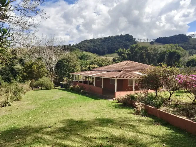 Chácara Rica em água em Camanducaia!!