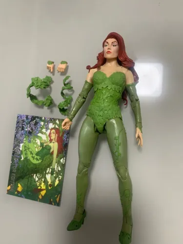 Hera Venenosa Mcfarlane Toys DC Multiverse