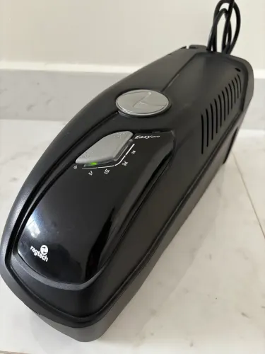 Nobreak RAGTECH Easy Pro NEP 1200 - 1.200VA/840W - 1 bateria 12V/7Ah - Bivolt - 6 tomadas
