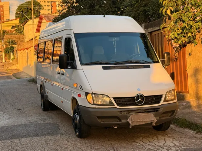 Mercedes-Benz Sprinter 413 Van Luxo 2.2 16 E 20L Dies 2012