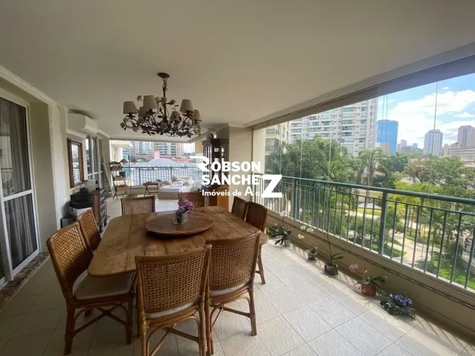 Apartamento a venda no Brooklin com 4 quartos, 4 suítes, 5 vagas, 205m², varanda gourmet!