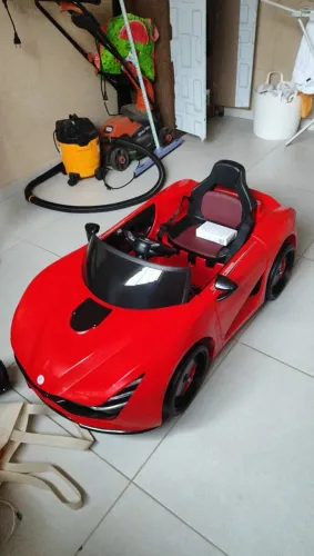 CARRINHO ELÉTRICO FERRARI PORTA GAIVOTA SUPER LUXO 6V