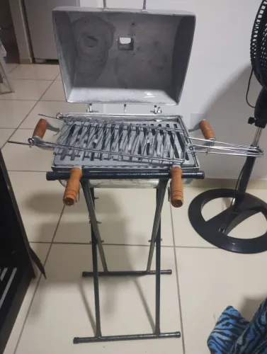 Churrasqueira de alumínio grosso