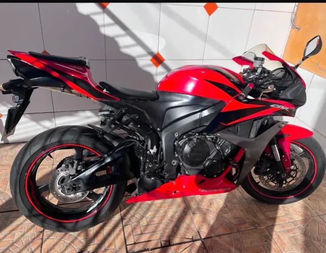 Vendo cbr 600