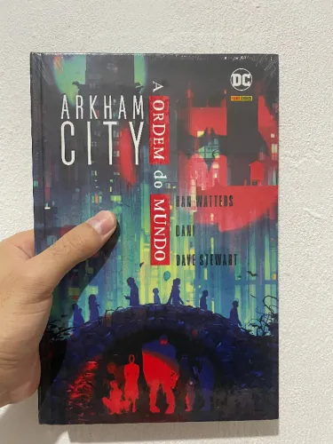 Arkham City: A Ordem Do Mundo (Lacrada)
