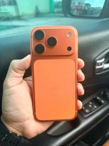 17 PRO 256GB SEMINOVO