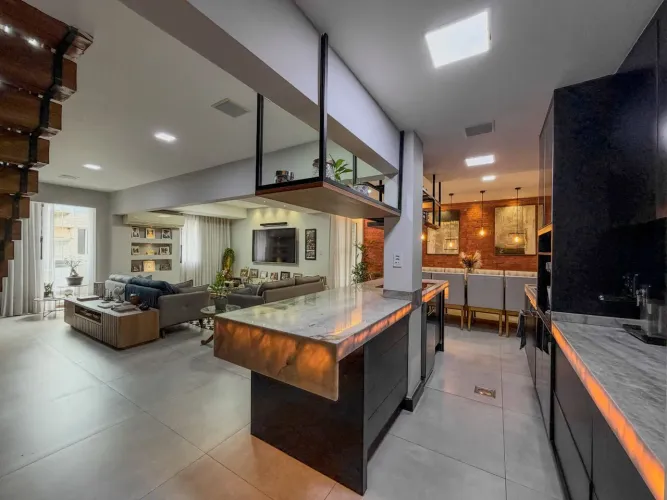 Apartamento duplex 3 quartos com área gourmet em Jardim da Penha - Recém reformado