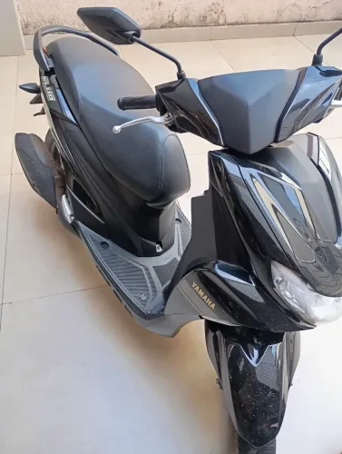 YAMAHA FLUO 125 abs