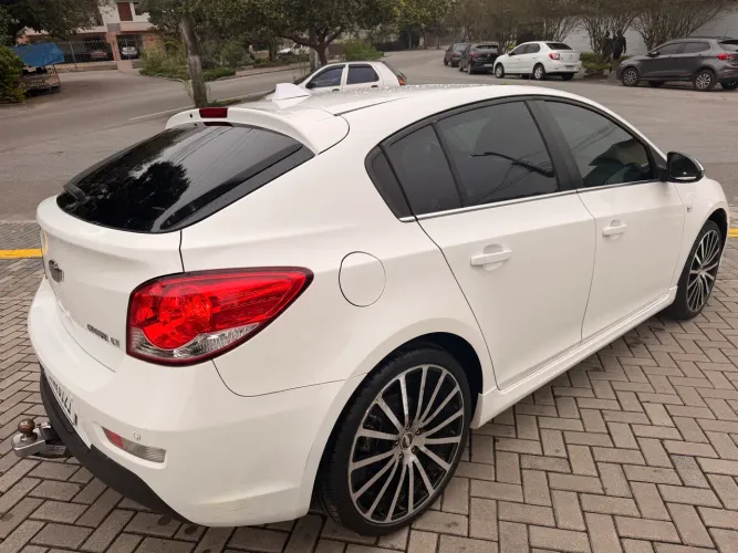 Chevrolet Cruze HB Sport LTZ 1.8 16V Flexp. 5P AUT 2014