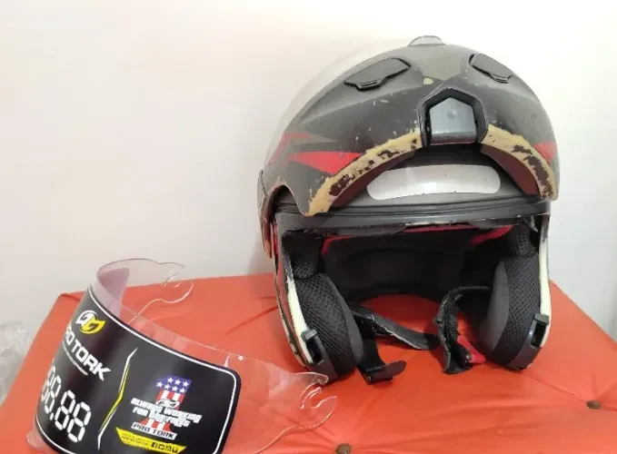 Capacete Pro Tork Attack Articulado/Escamoteável + Viseira Nova
