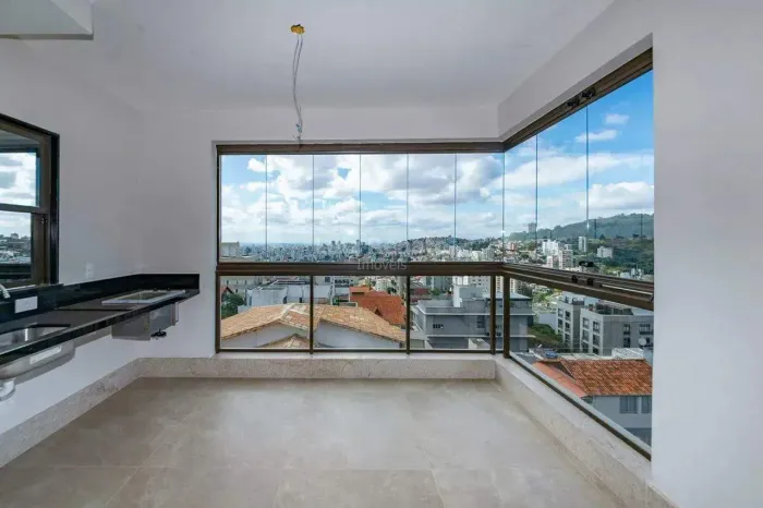 Apartamento à venda no bairro Santa Lúcia
