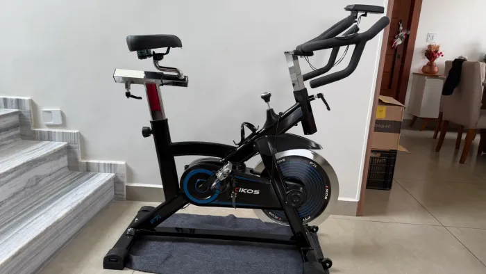Bicicleta Spinning Kikos F7i em Excelente Estado