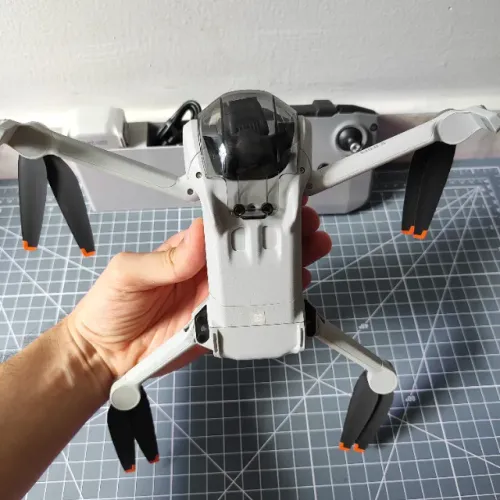Drone DJI Mini 3 + Bateria Plus e HUB de carregador